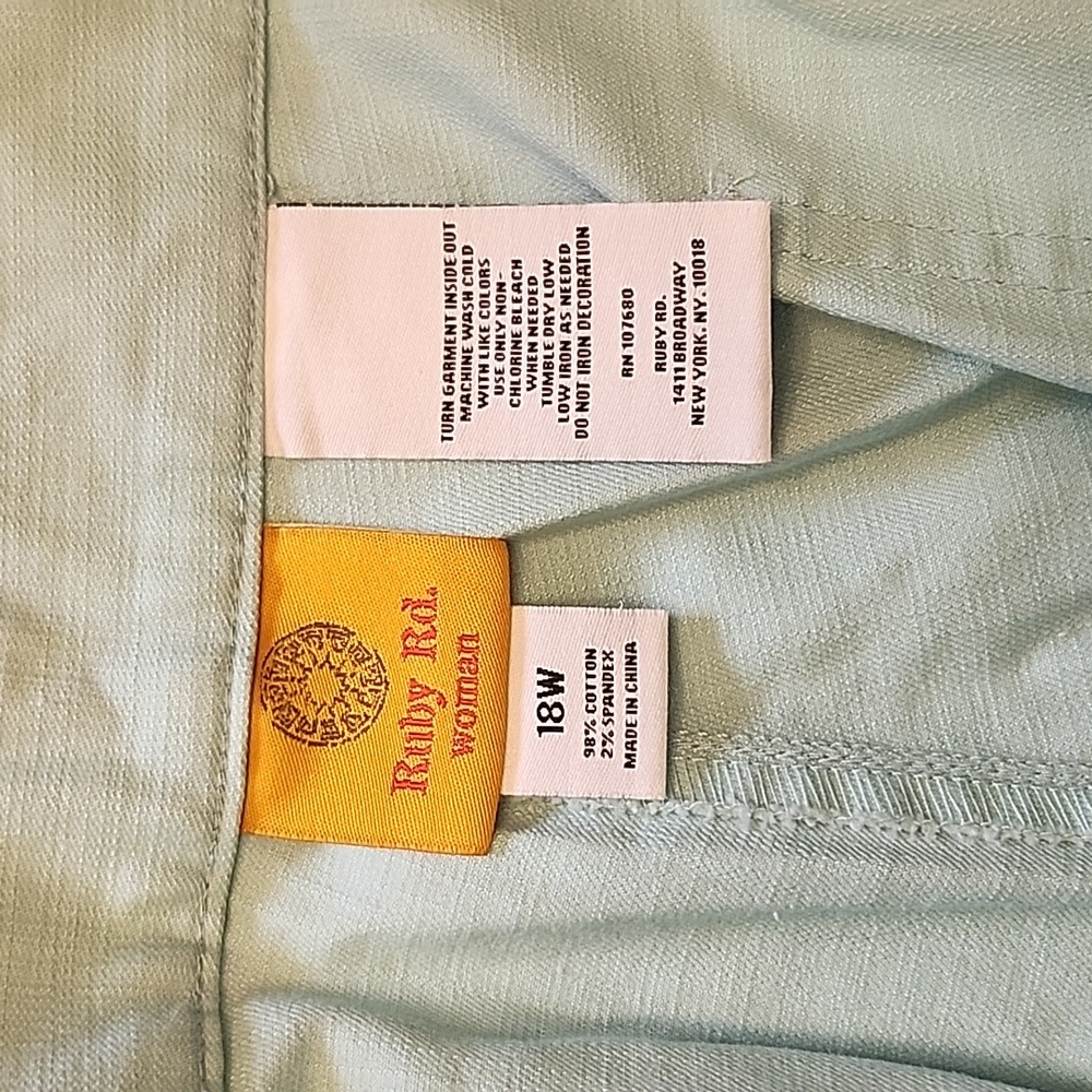 Ruby Rd. Light Blue Capri - image 3